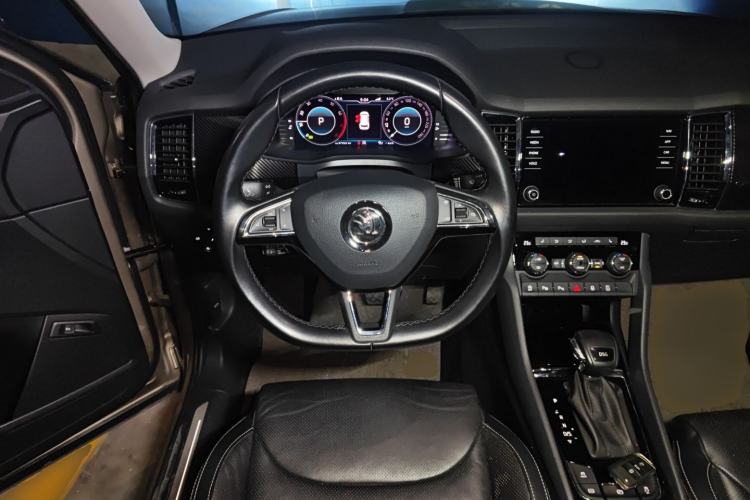 Used Skoda Kodiaq GT 2019 TSI380 4x4 Flagship Model China VI Standard Steering Wheel