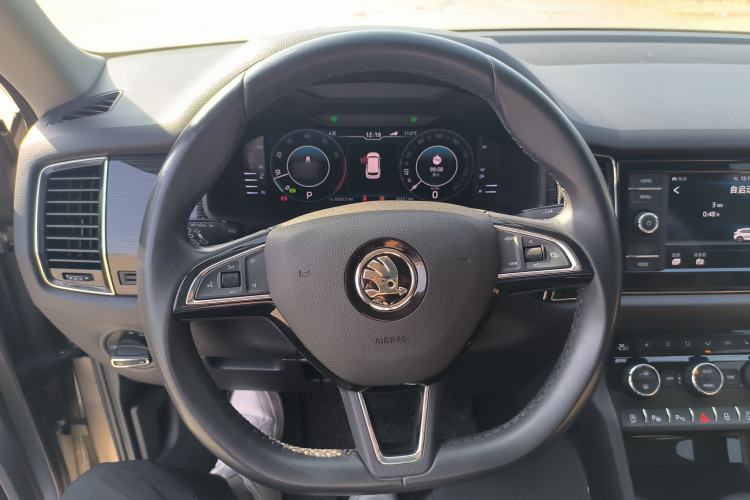 Used Skoda Kodiaq GT 2019 TSI330 Two-Wheel-Drive Luxury Edition China V Standard Steering Wheel