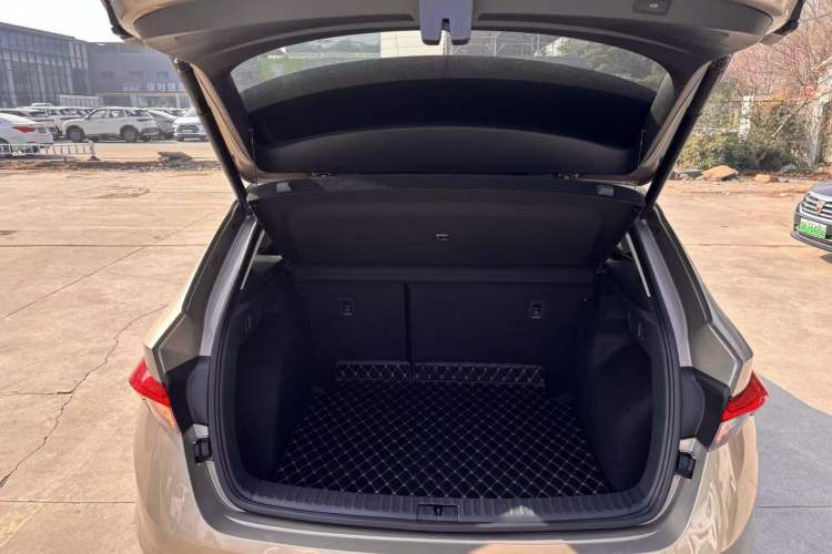 Used Skoda Kodiaq GT 2019 TSI330 Two-Wheel-Drive Luxury Edition China V Standard Trunk