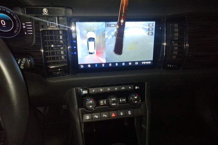 Used Skoda Kodiaq GT 2019 TSI330 Two-Wheel-Drive Luxury Edition China VI Standard Audio And AC Panel