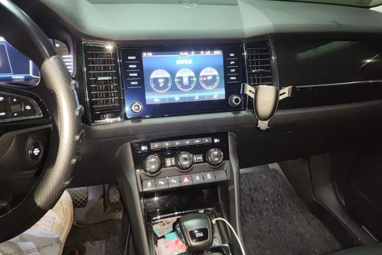 Used Skoda Kodiaq GT 2019 TSI380 4x4 Flagship Model China VI Standard Audio And AC Panel