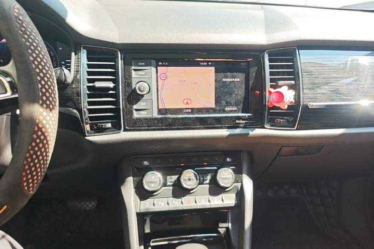 Used Skoda Kodiaq GT 2019 TSI330 Two-Wheel-Drive Luxury Edition China V Standard Audio And AC Panel