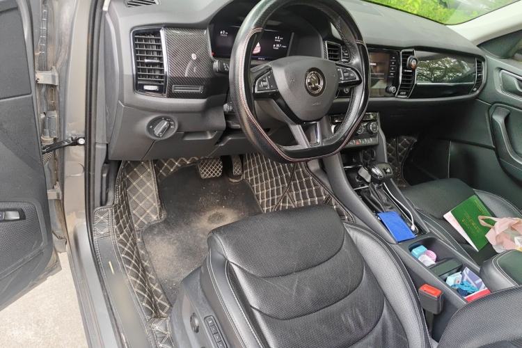 Used Skoda Kodiaq GT 2019 TSI380 4x4 Flagship Model China VI Standard Center Console