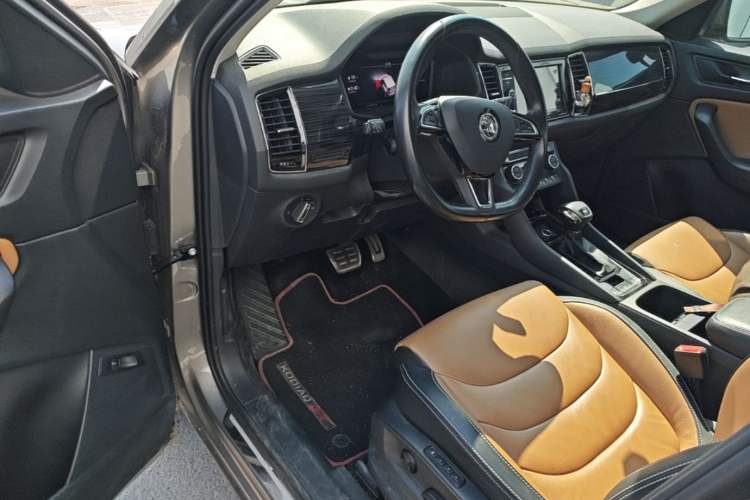 Used Skoda Kodiaq GT 2019 TSI330 Two-Wheel-Drive Luxury Edition China VI Standard Driver Seat
