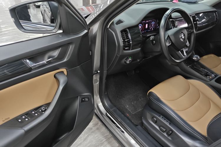 Used Skoda Kodiaq GT 2019 TSI330 Two-Wheel-Drive Luxury Edition China VI Standard Driver Seat