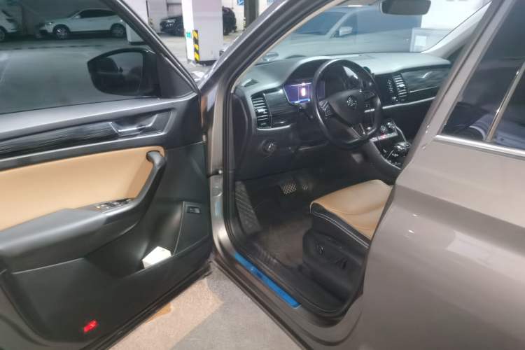 Used Skoda Kodiaq GT 2019 TSI330 Two-Wheel-Drive Luxury Edition China V Standard Driver Seat