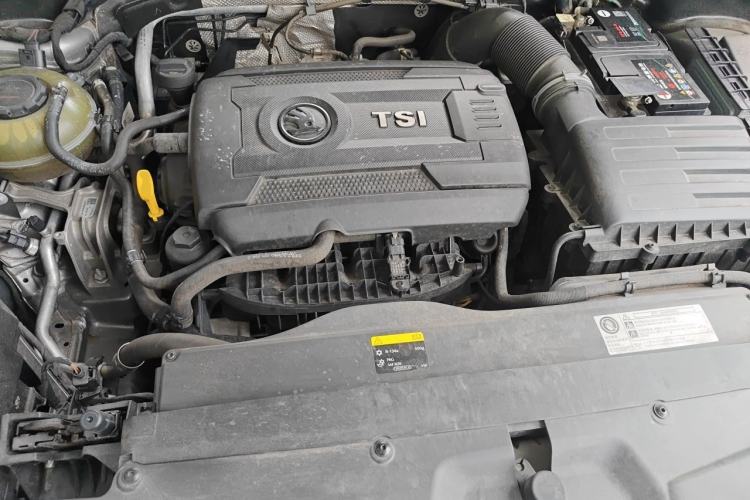 Used Skoda Kodiaq GT 2019 TSI380 4x4 Flagship Model China VI Standard Engine Bay
