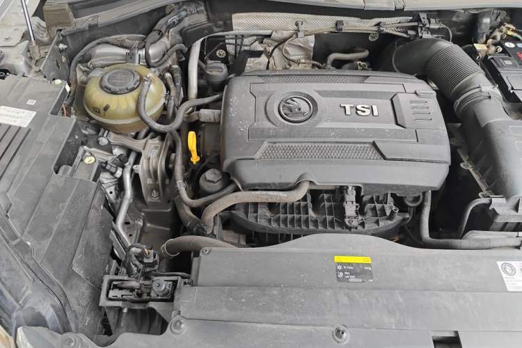 Used Skoda Kodiaq GT 2019 TSI380 4x4 Flagship Model China VI Standard Engine Bay Right