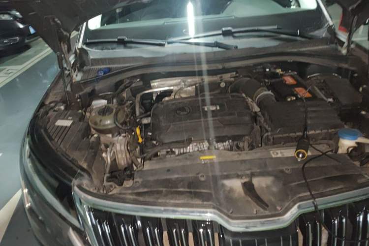 Used Skoda Kodiaq GT 2019 TSI380 4x4 Flagship Model China VI Standard Engine Bay Right