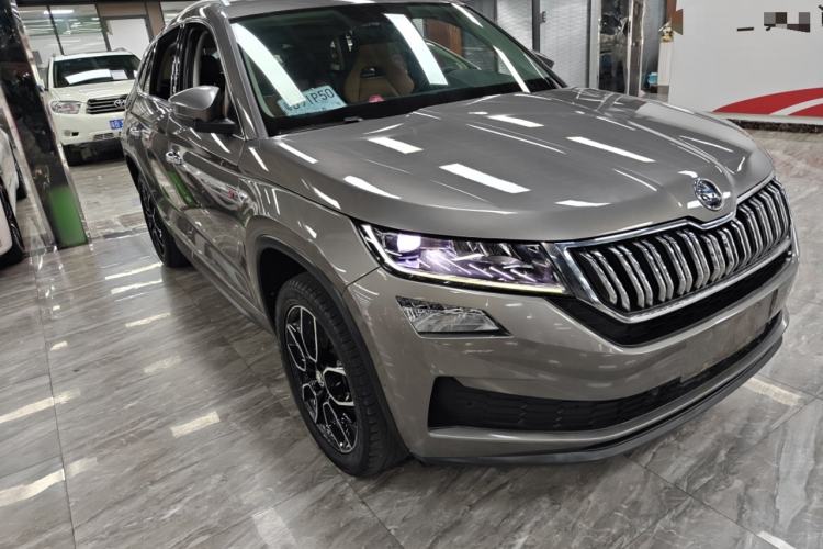 Used Skoda Kodiaq GT 2019 TSI330 Two-Wheel-Drive Luxury Edition China VI Standard Exterior 1