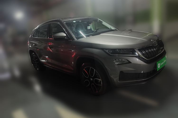 Used Skoda Kodiaq GT 2019 TSI380 4x4 Flagship Model China VI Standard Front Right 45 Deg
