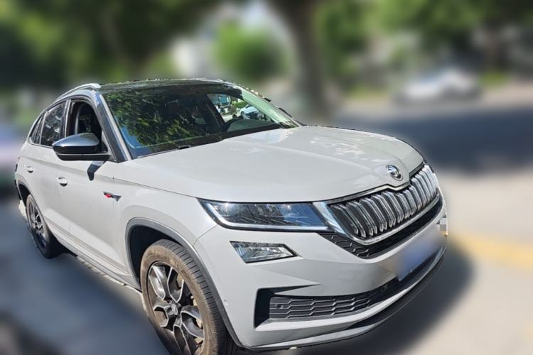 Used Skoda Kodiaq GT 2019 TSI330 Two-Wheel-Drive Luxury Edition China V Standard Front Right 45 Deg