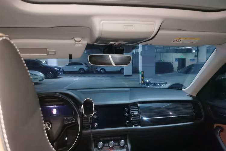 Used Skoda Kodiaq GT 2019 TSI330 Two-Wheel-Drive Luxury Edition China V Standard Headliner