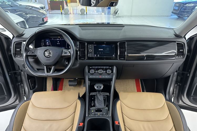 Used Skoda Kodiaq GT 2019 TSI330 Two-Wheel-Drive Luxury Edition China VI Standard Interior 8