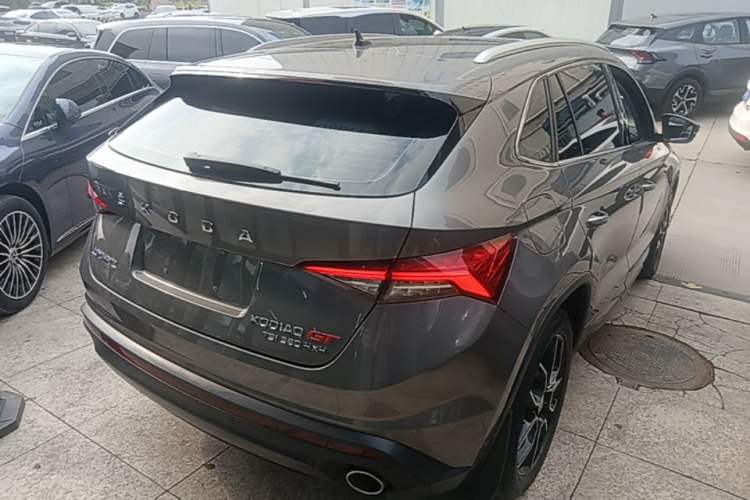 Used Skoda Kodiaq GT 2019 TSI380 4x4 Flagship Model China VI Standard Rear Right 45 Deg