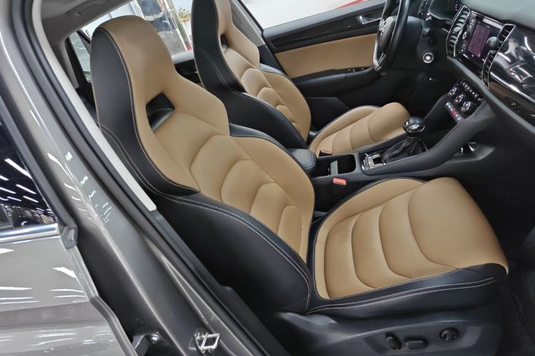 Used Skoda Kodiaq GT 2019 TSI330 Two-Wheel-Drive Luxury Edition China VI Standard Right Front Seat