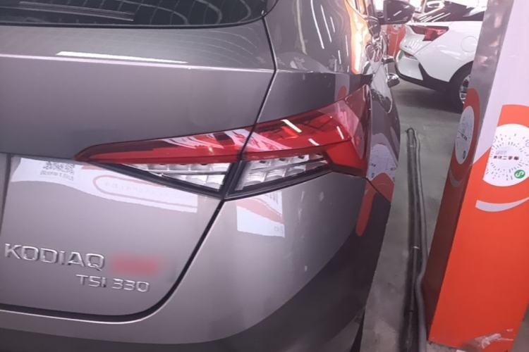 Used Skoda Kodiaq GT 2019 TSI330 Two-Wheel-Drive Luxury Edition China VI Standard Right Rear Taillight