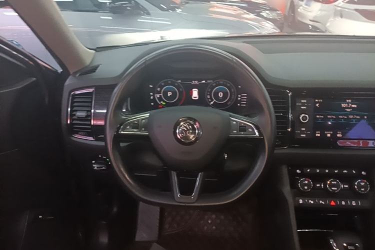 Used Skoda Kodiaq GT 2019 TSI330 Two-Wheel-Drive Luxury Edition China VI Standard Steering Wheel