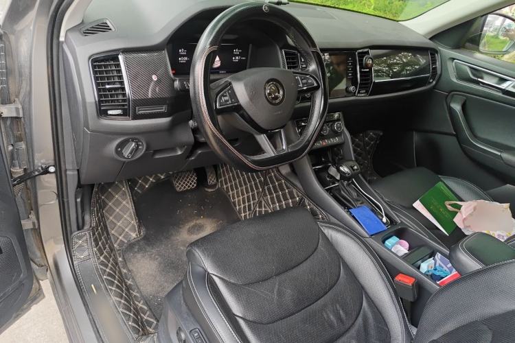Used Skoda Kodiaq GT 2019 TSI380 4x4 Flagship Model China VI Standard Steering Wheel