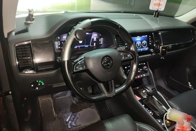 Used Skoda Kodiaq GT 2019 TSI380 4x4 Flagship Model China VI Standard Steering Wheel