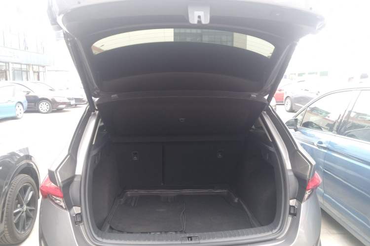 Used Skoda Kodiaq GT 2019 TSI330 Two-Wheel-Drive Luxury Edition China VI Standard Trunk