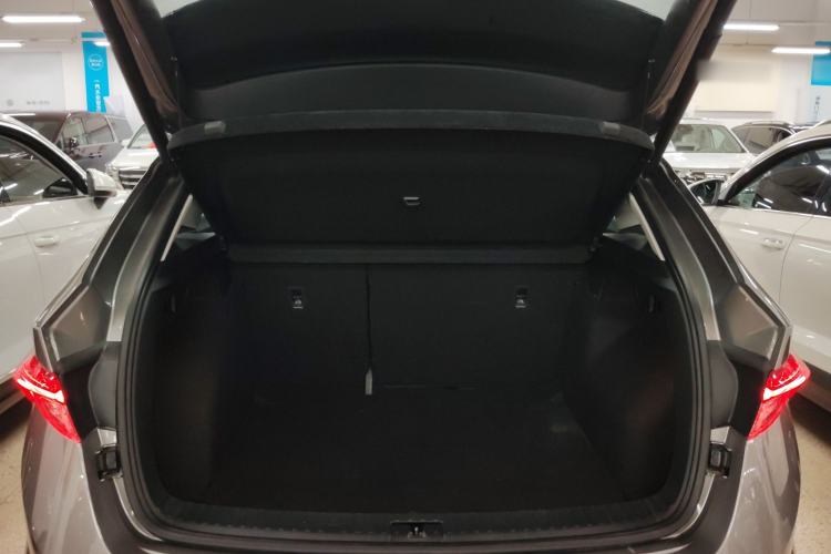 Used Skoda Kodiaq GT 2019 TSI330 Two-Wheel-Drive Luxury Edition China VI Standard Trunk
