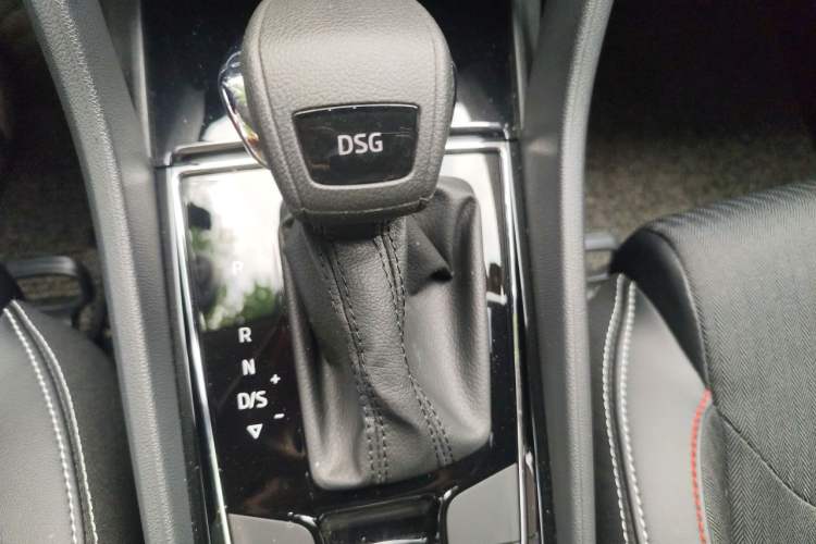 Used Skoda Kodiaq GT 2019 TSI330 Two-Wheel Drive Comfort Edition China V Standard Gear Lever