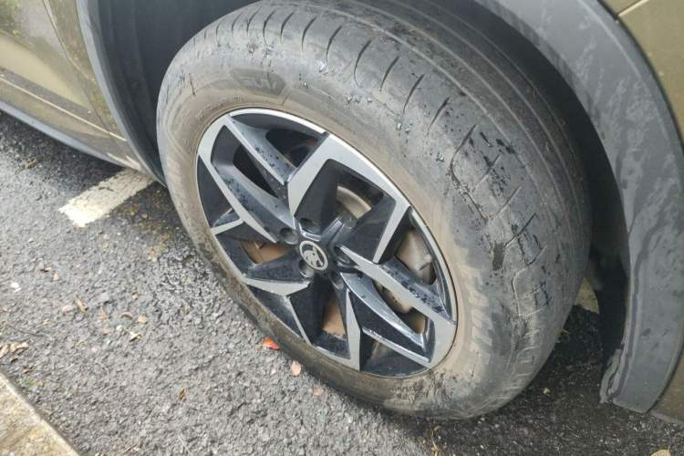 Used Skoda Kodiaq GT 2019 TSI330 Two-Wheel Drive Comfort Edition China V Standard Right Front Wheel Hub