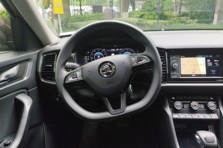Used Skoda Kodiaq GT 2019 TSI330 Two-Wheel Drive Comfort Edition China V Standard Steering Wheel