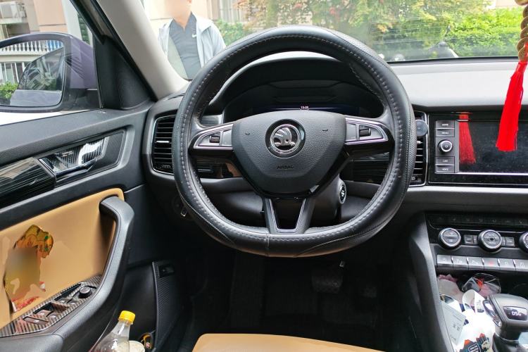 Used Skoda Kodiaq GT 2019 TSI330 Two-Wheel-Drive Luxury Edition China V Standard Steering Wheel