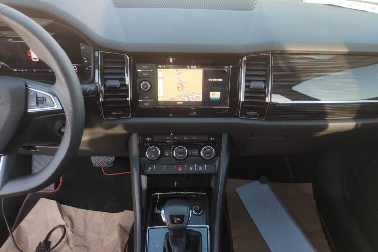 Used Skoda Kodiaq GT 2019 TSI330 Two-Wheel-Drive Comfort Edition China VI Audio And AC Panel
