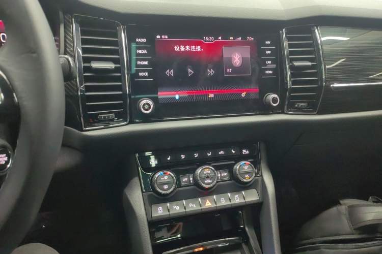 Used Skoda Kodiaq GT 2019 TSI380 4x4 Flagship Model China VI Standard Audio And AC Panel