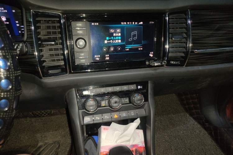 Used Skoda Kodiaq GT 2019 TSI330 Two-Wheel-Drive Luxury Edition China VI Standard Audio And AC Panel