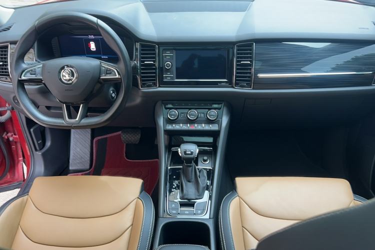 Used Skoda Kodiaq GT 2019 TSI330 Two-Wheel-Drive Luxury Edition China VI Standard Center Console