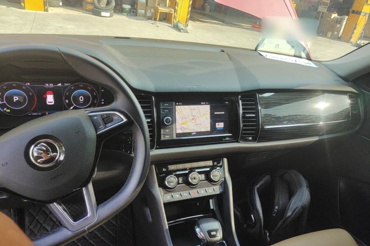 Used Skoda Kodiaq GT 2019 TSI330 Two-Wheel-Drive Luxury Edition China V Standard Center Console