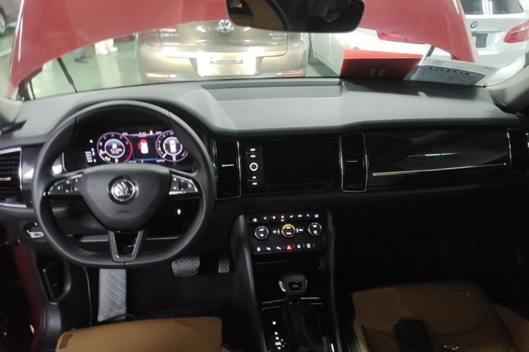 Used Skoda Kodiaq GT 2019 TSI330 Two-Wheel-Drive Luxury Edition China VI Standard Center Console