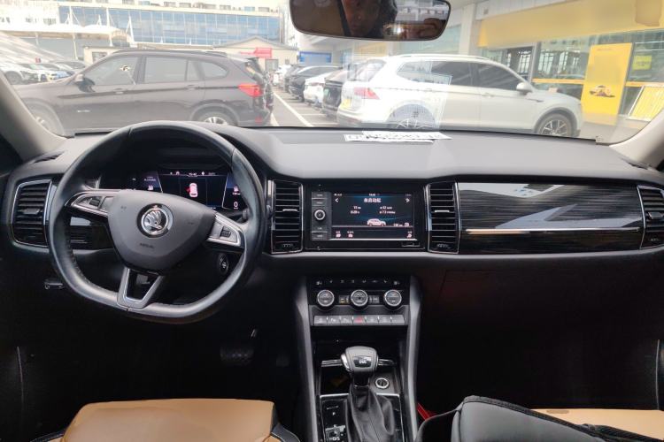 Used Skoda Kodiaq GT 2019 TSI330 Two-Wheel-Drive Luxury Edition China VI Standard Center Console