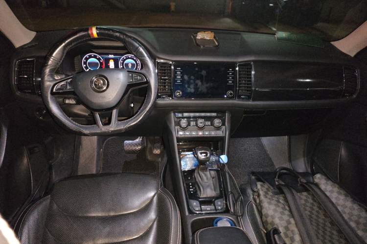 Used Skoda Kodiaq GT 2019 TSI380 4x4 Luxury Edition China V Standard Center Console