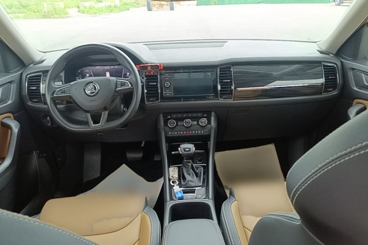 Used Skoda Kodiaq GT 2019 TSI330 Two-Wheel-Drive Luxury Edition China VI Standard Center Console