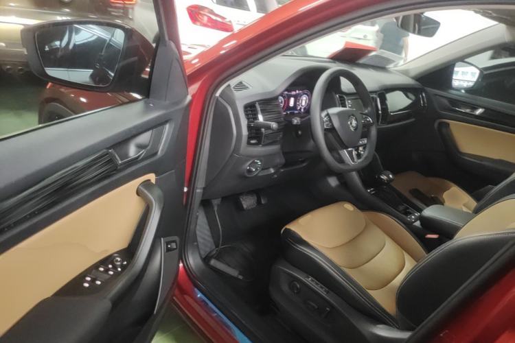 Used Skoda Kodiaq GT 2019 TSI330 Two-Wheel-Drive Luxury Edition China VI Standard Driver Seat