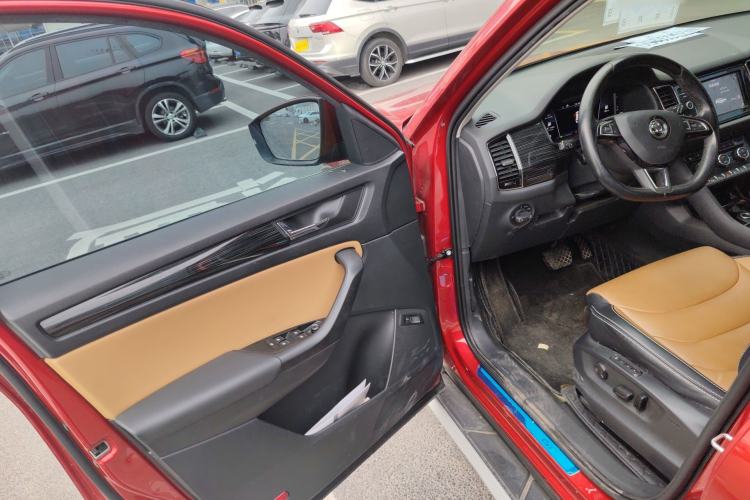 Used Skoda Kodiaq GT 2019 TSI330 Two-Wheel-Drive Luxury Edition China VI Standard Driver Seat
