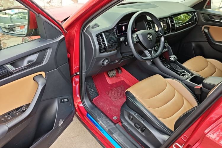 Used Skoda Kodiaq GT 2019 TSI380 4x4 Luxury Edition China VI Standard Driver Seat