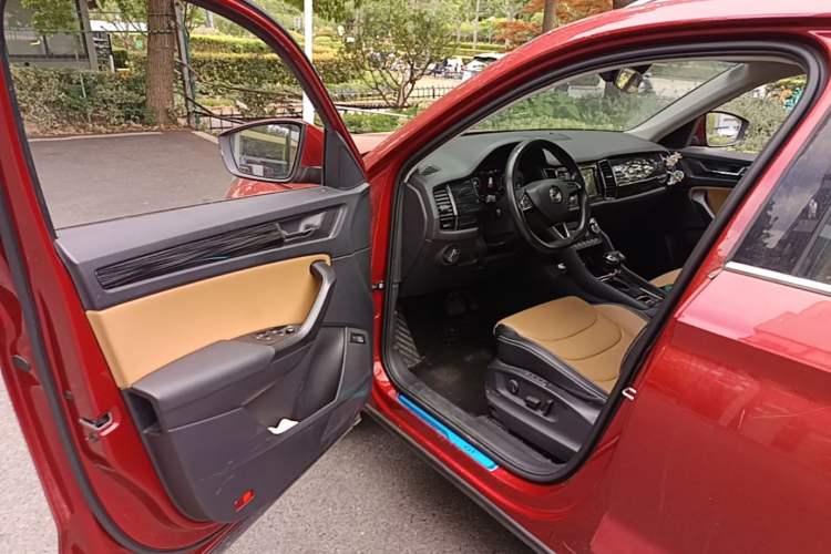 Used Skoda Kodiaq GT 2019 TSI330 Two-Wheel-Drive Luxury Edition China VI Standard Driver Seat
