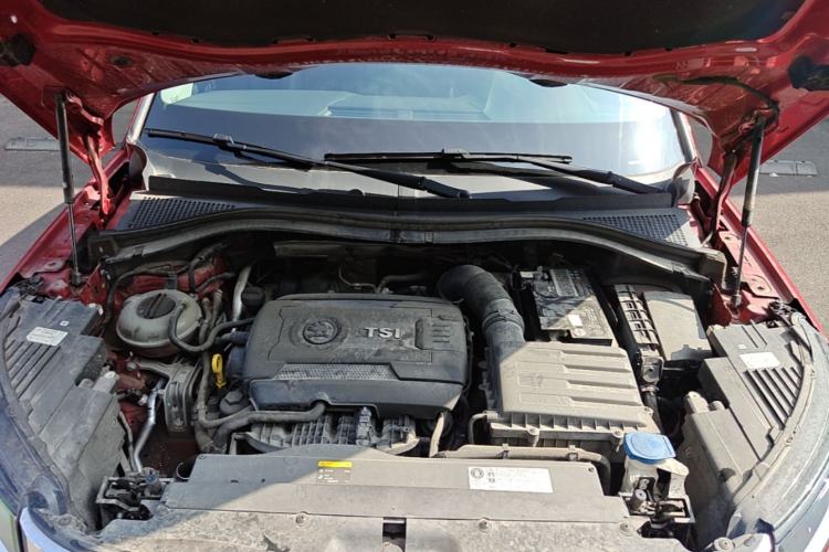 Used Skoda Kodiaq GT 2019 TSI380 4x4 Flagship Model China VI Standard Engine Bay