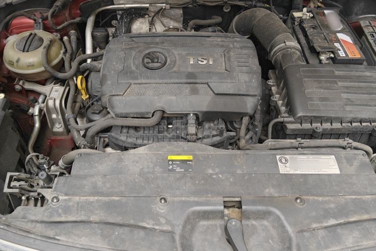 Used Skoda Kodiaq GT 2019 TSI380 4x4 Flagship Model China VI Standard Engine Bay