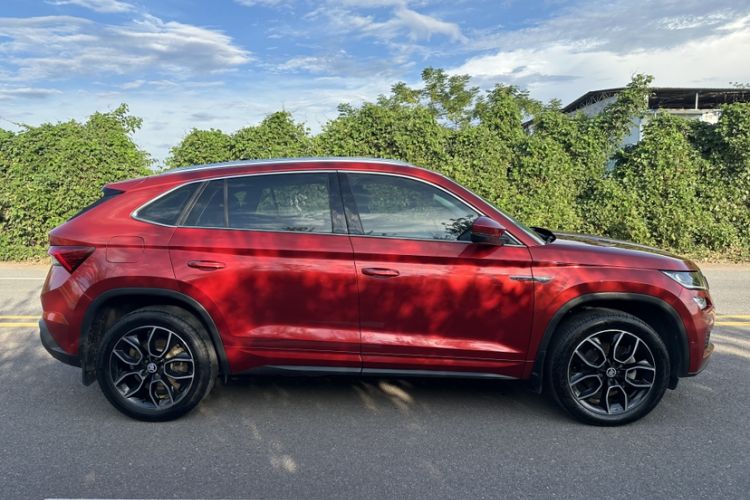 Used Skoda Kodiaq GT 2019 TSI330 Two-Wheel-Drive Luxury Edition China VI Standard Exterior 3
