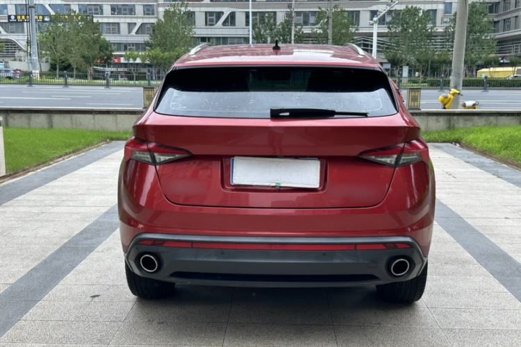 Used Skoda Kodiaq GT 2019 TSI330 Two-Wheel-Drive Luxury Edition China VI Standard Exterior 4