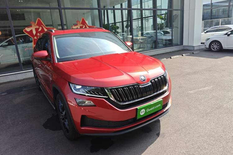 Used Skoda Kodiaq GT 2019 TSI380 4x4 Flagship Model China VI Standard Front Right 45 Deg