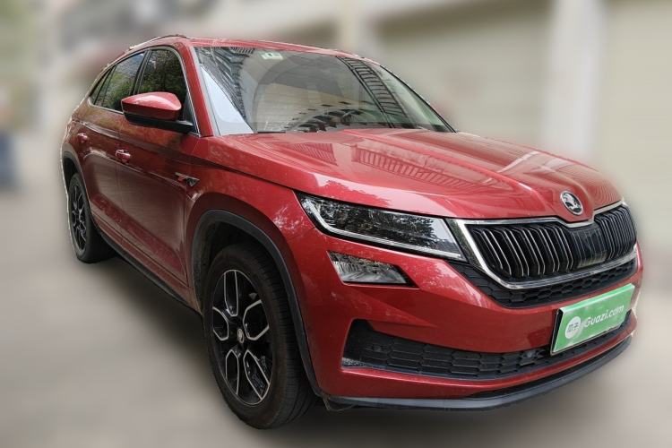Used Skoda Kodiaq GT 2019 TSI380 4x4 Flagship Model China VI Standard Front Right 45 Deg