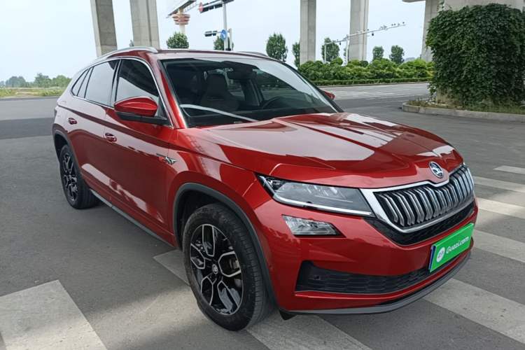 Used Skoda Kodiaq GT 2019 TSI330 Two-Wheel-Drive Luxury Edition China VI Standard Front Right 45 Deg